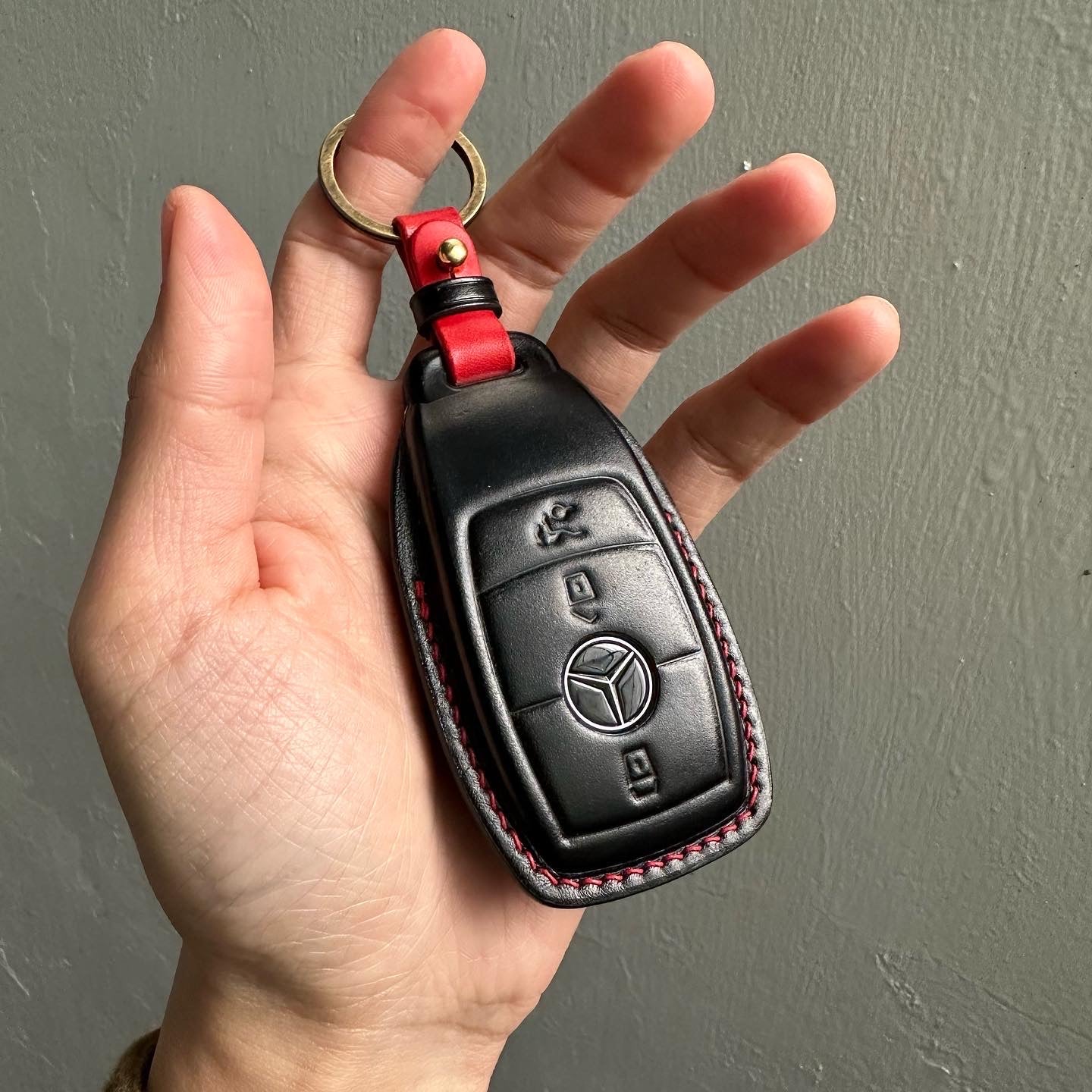 Mercedes-Benz key fob cover, Shell Cordovan