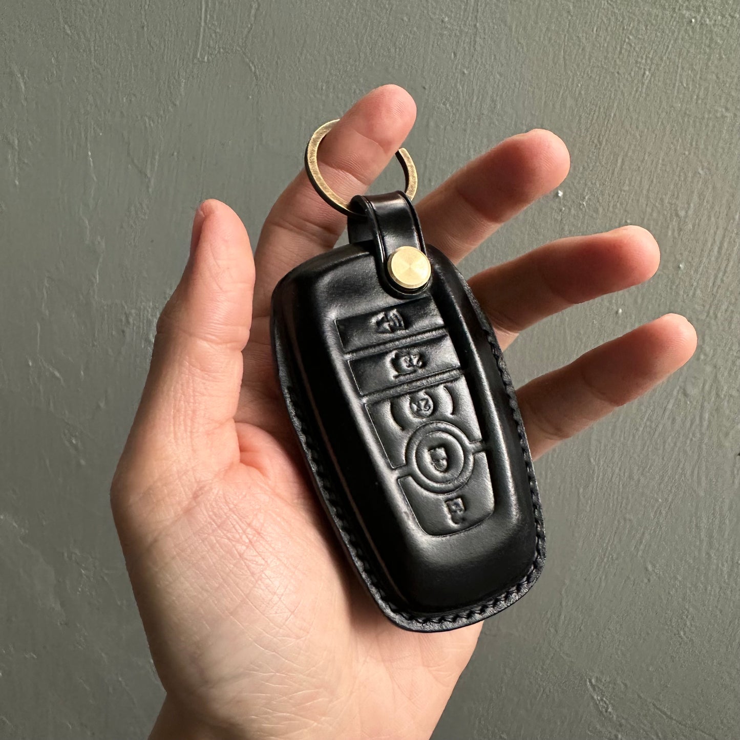 Ford Mustang key fob cover, Shell Cordovan