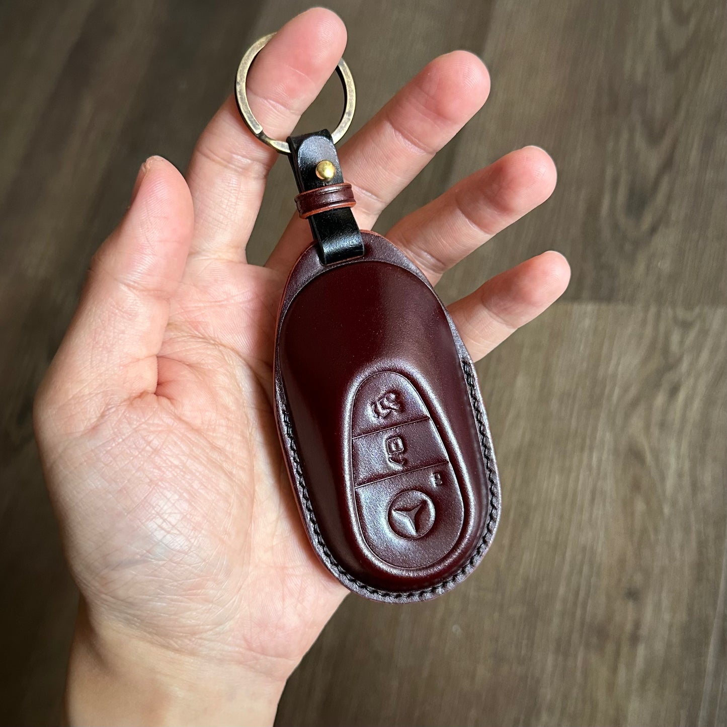 Mercedes-Benz key fob cover, Shell Cordovan