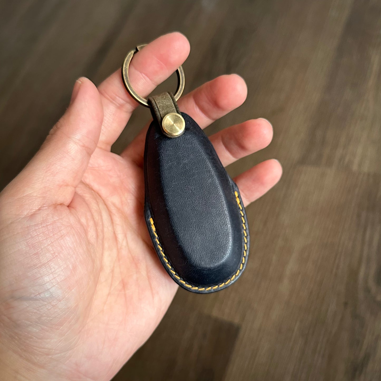 Suzuki key fob cover, Pueblo leather key case