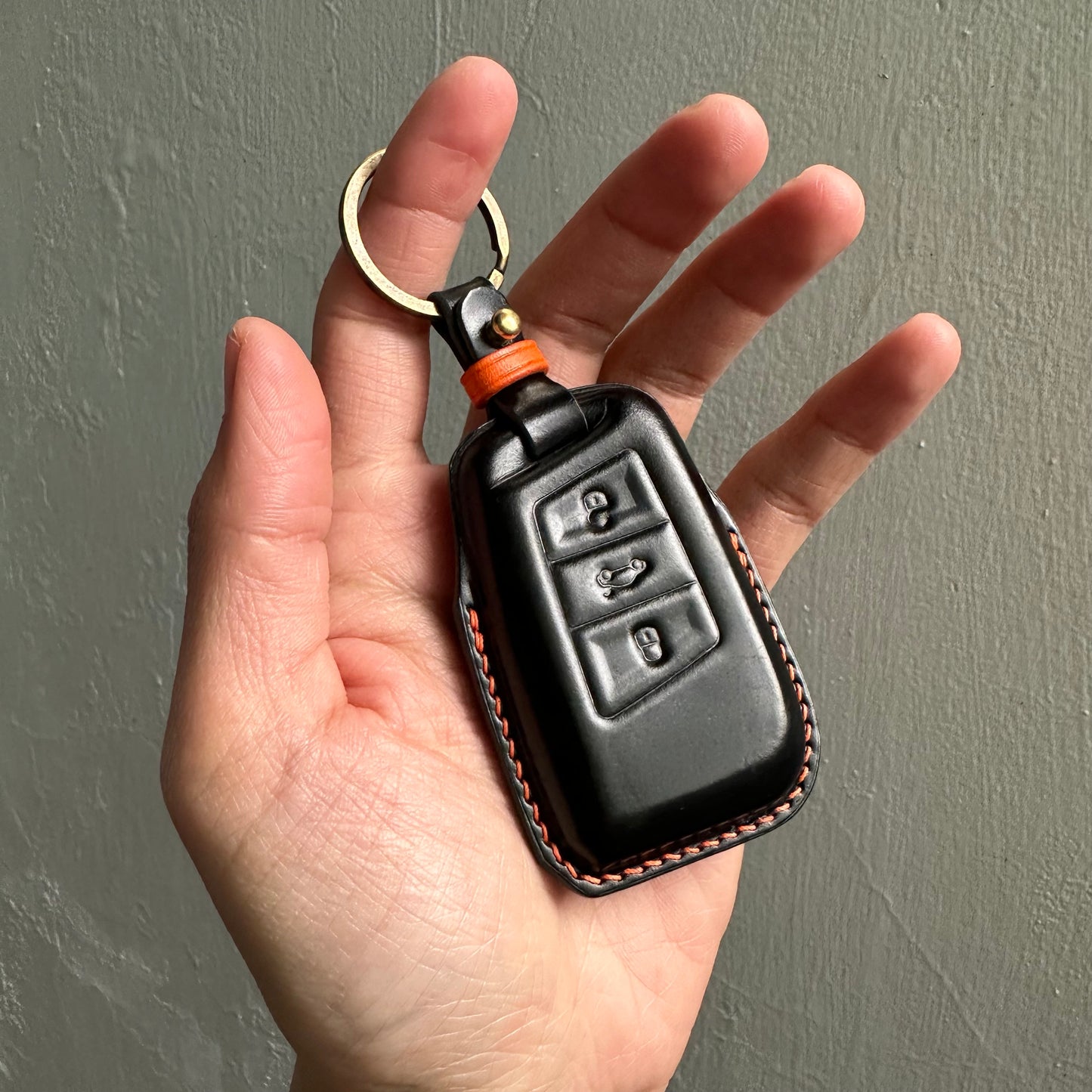 Skoda key fob cover, Shell Cordovan