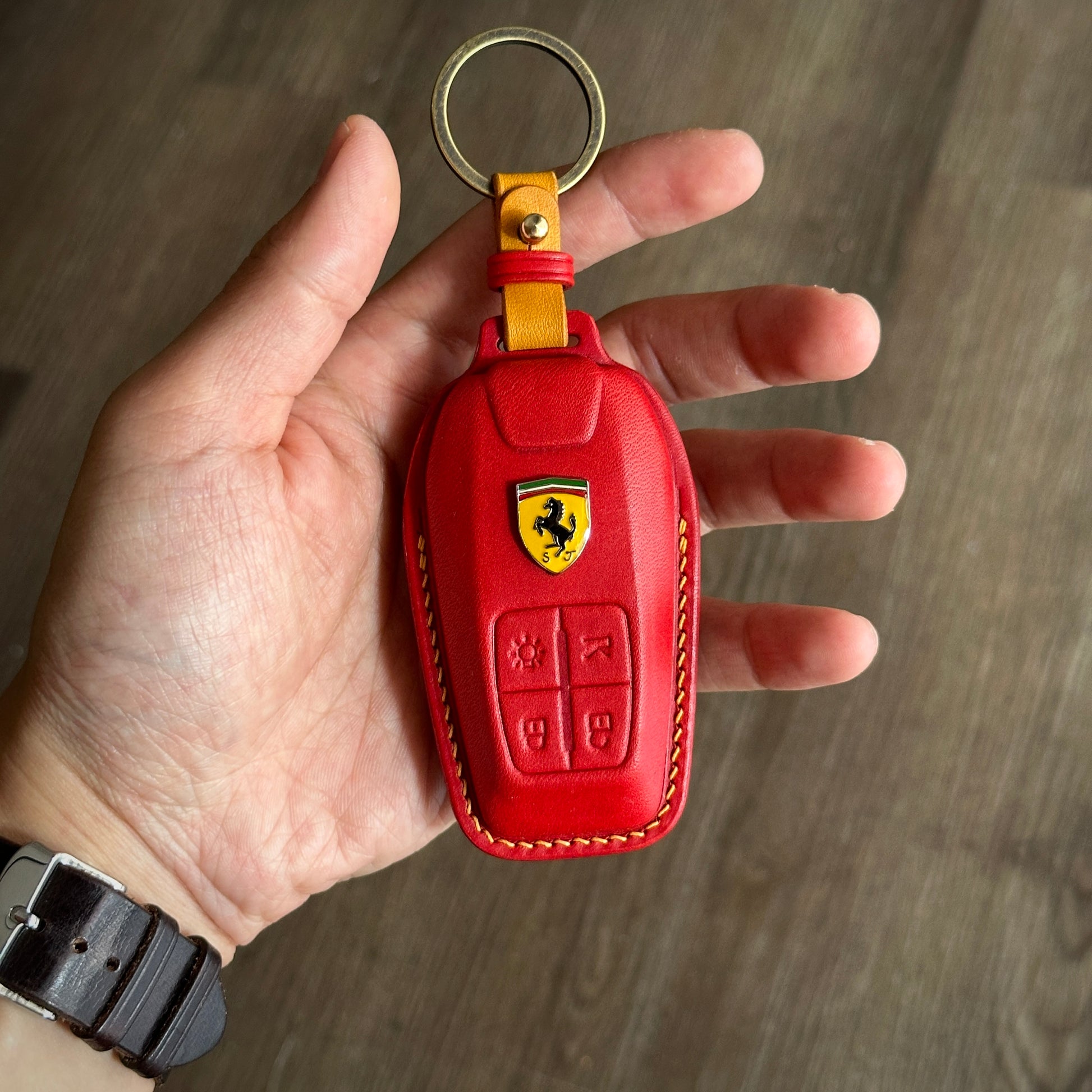 Handmade Buttero Leather Key Case for Ferrari 488 with Keychain				