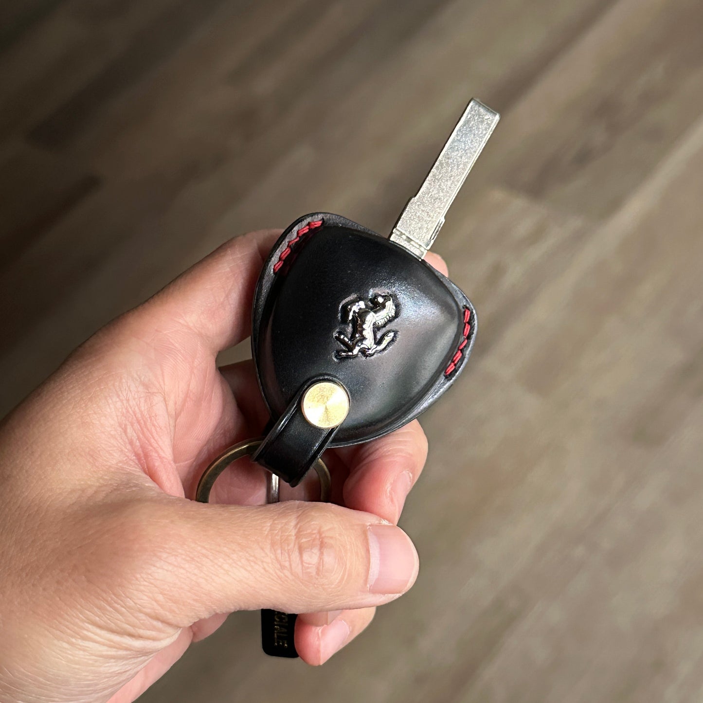 Exquisite Handmade Ferrari Key Case | Bespoke Gift for Supercar Lovers, Shell Cordovan